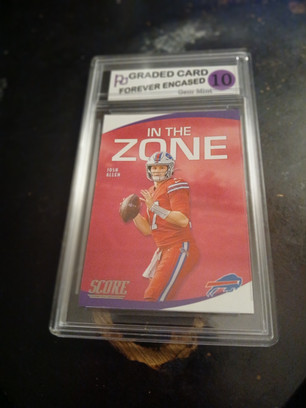 Score Josh Allen In The Zone Gem Mint 10